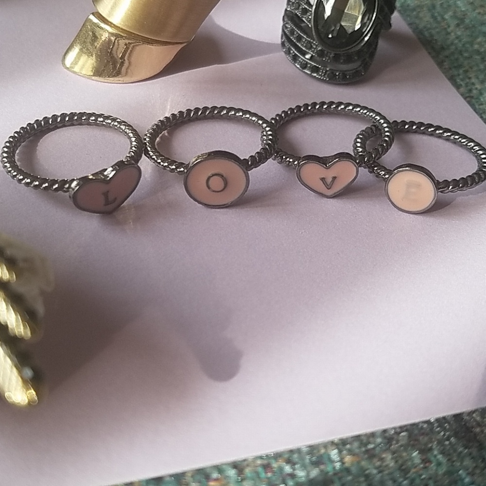 20 Rings - Picture 4 of 5